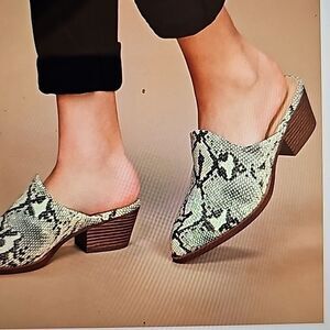 Chinese Laundry |  Catherin Snake Mules 7.5